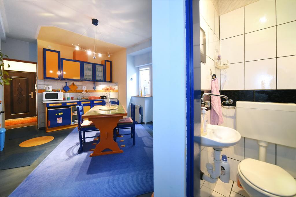Apartment Orange Purple Blue Zagreb Exterior photo
